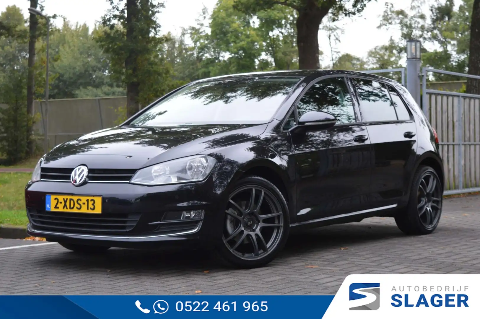 Volkswagen Golf 1.2 TSI Highline - Navi|Ergostoel|Stoelverwarming| Zwart - 1