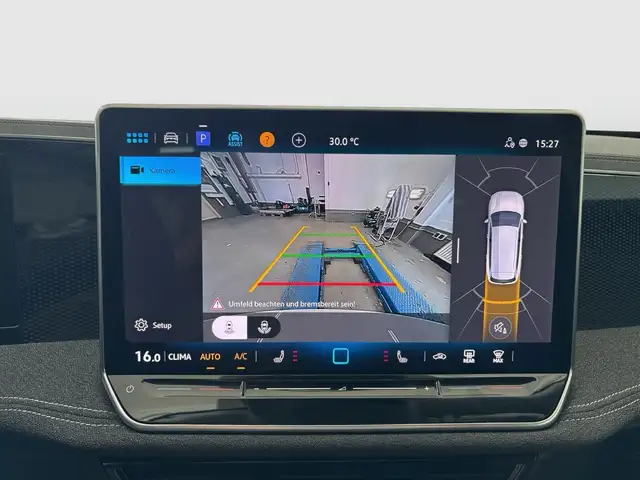Volkswagen Passat view 13