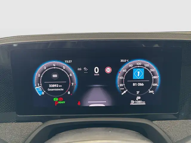 Volkswagen Passat view 10