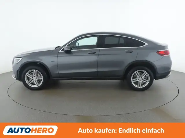 Mercedes-Benz GLC view 3