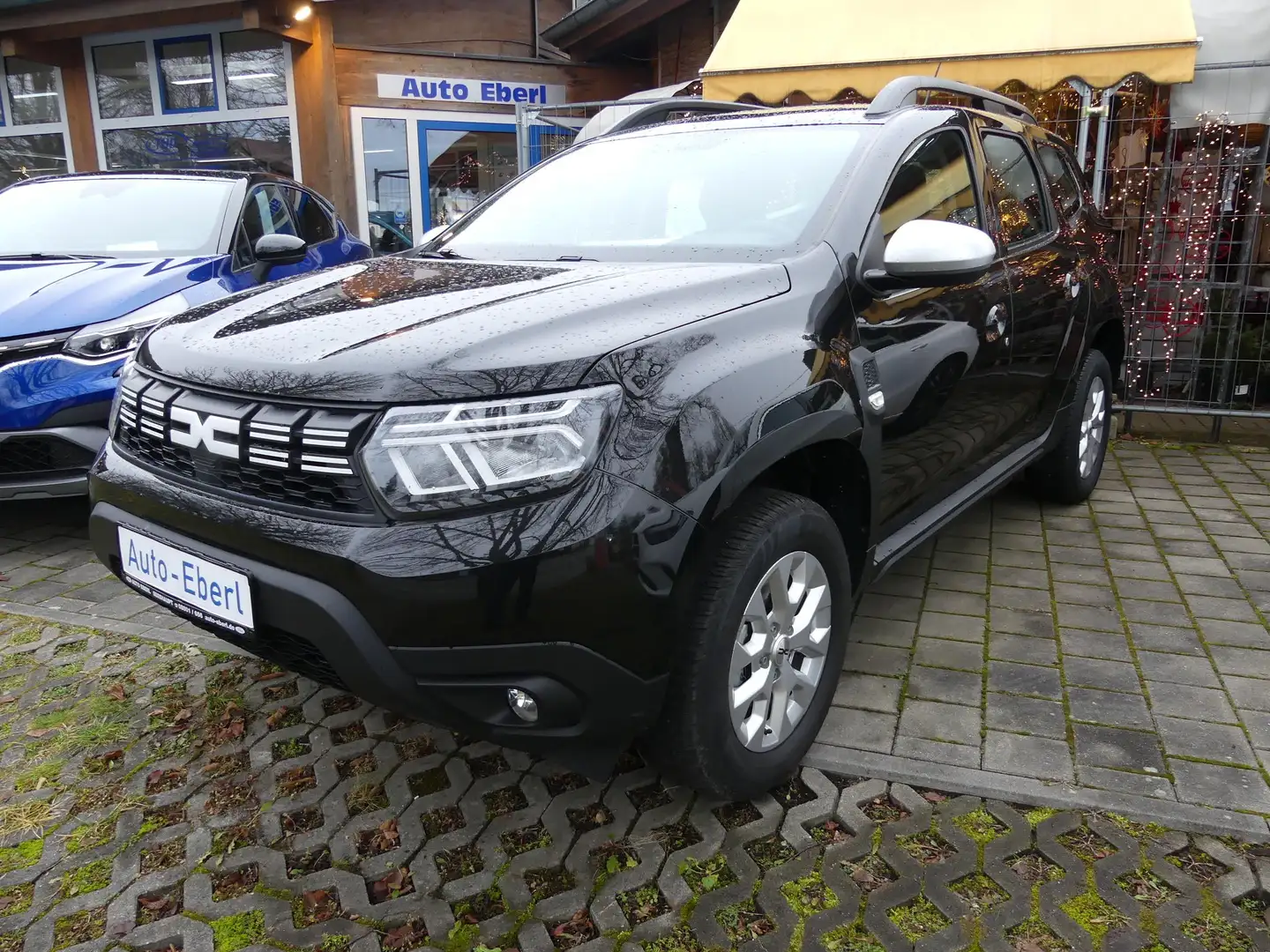 Dacia Duster Expression Schwarz - 1