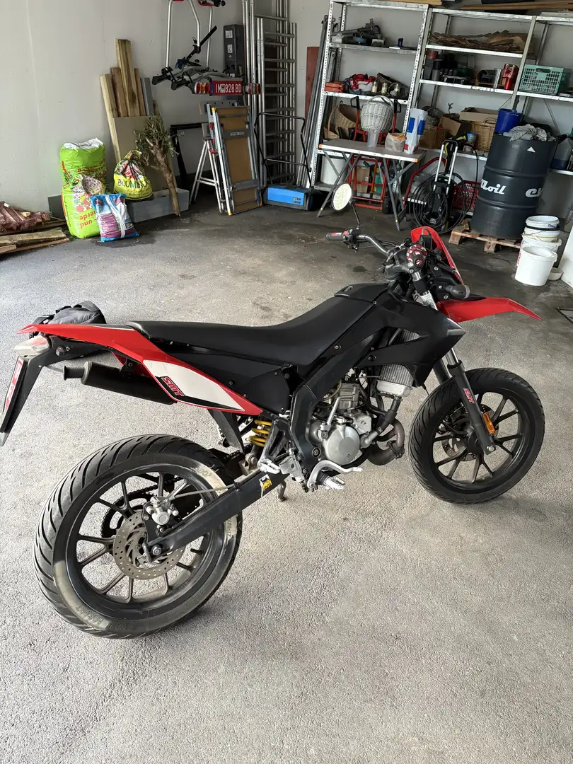 Gilera SMT 50 Červená - 1