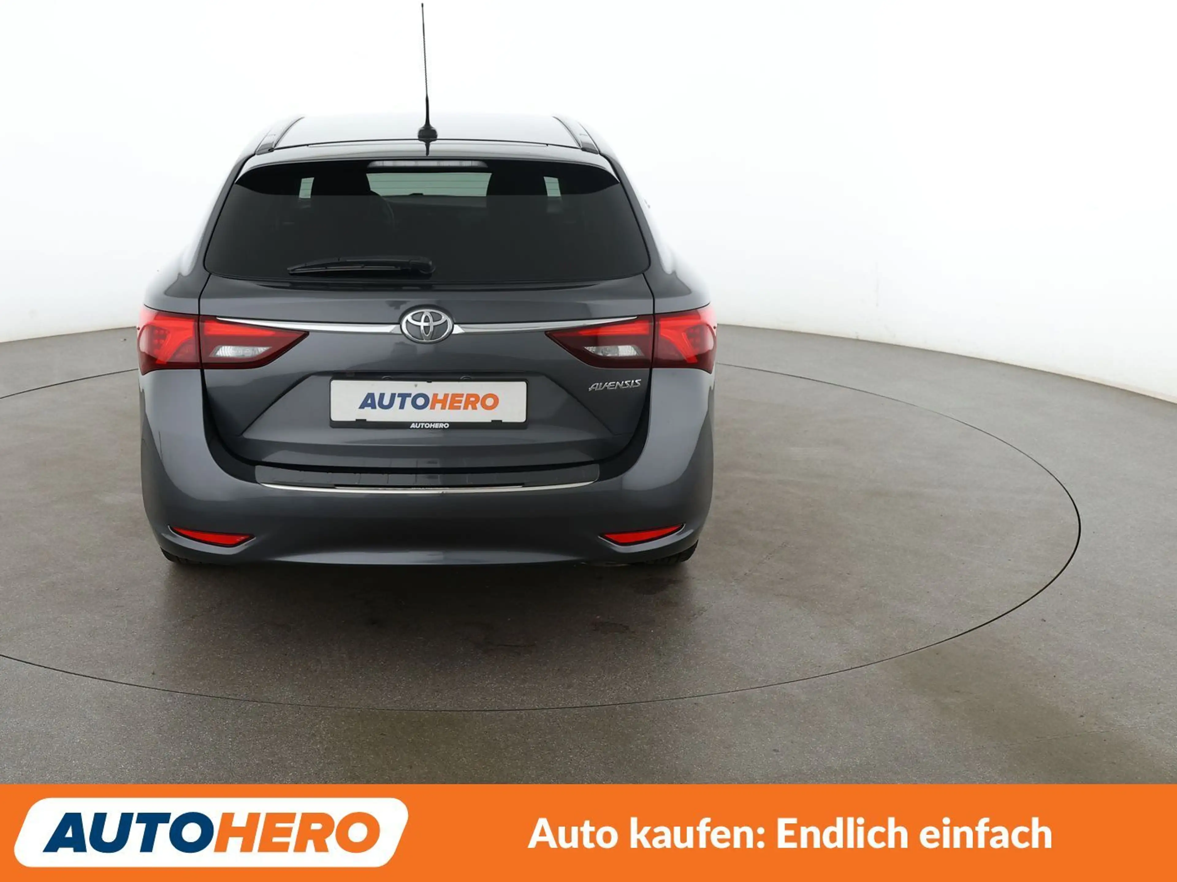 Toyota Avensis 1.8 Team D Aut.*NAVI*BiLED*CAM*TEMPO*ALU* — photo 5