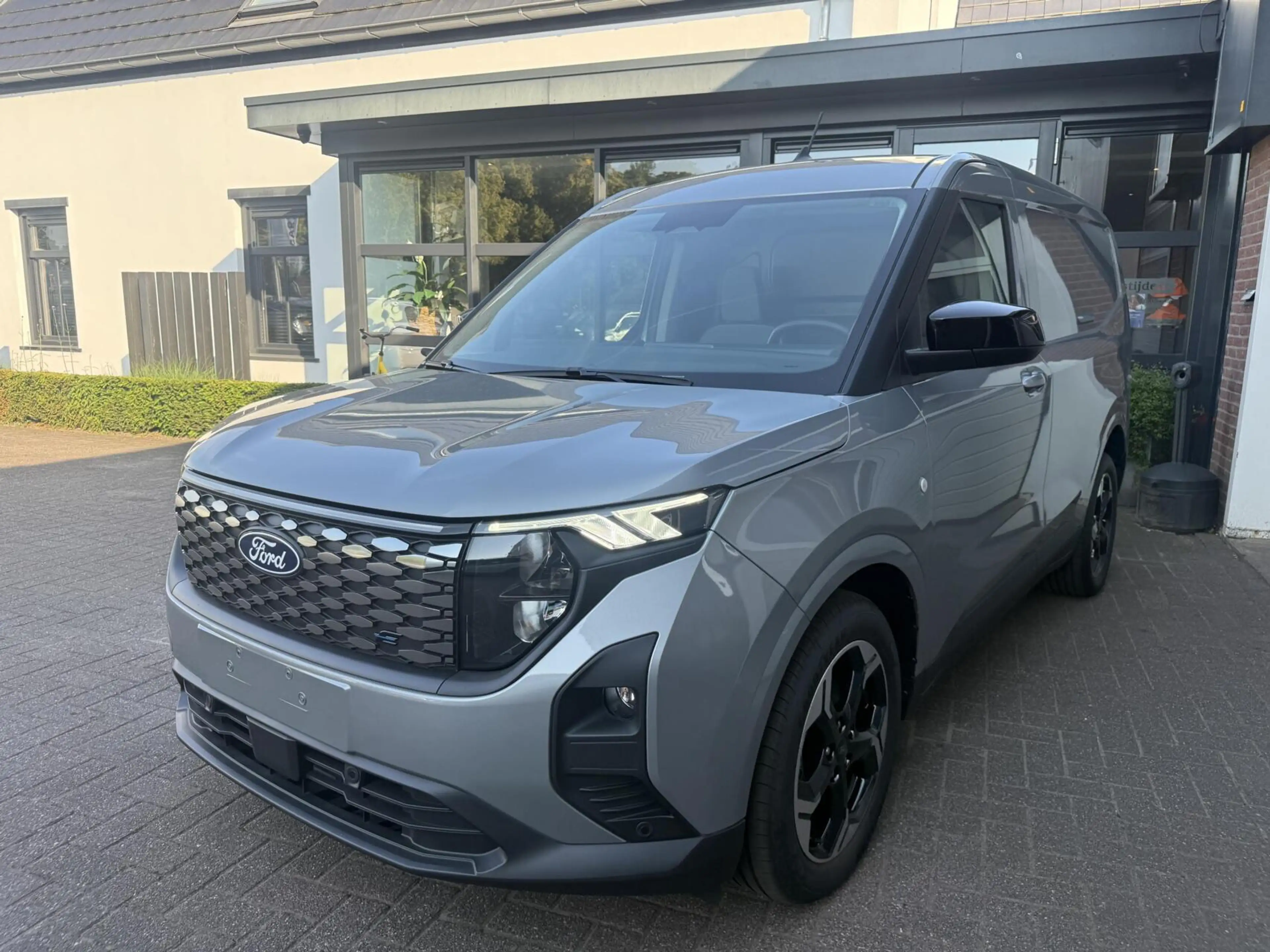 Ford E-Transit Cour. Limited 44 kWh STUUR+STOELVERW. *ALL-IN PRIJ — photo 6