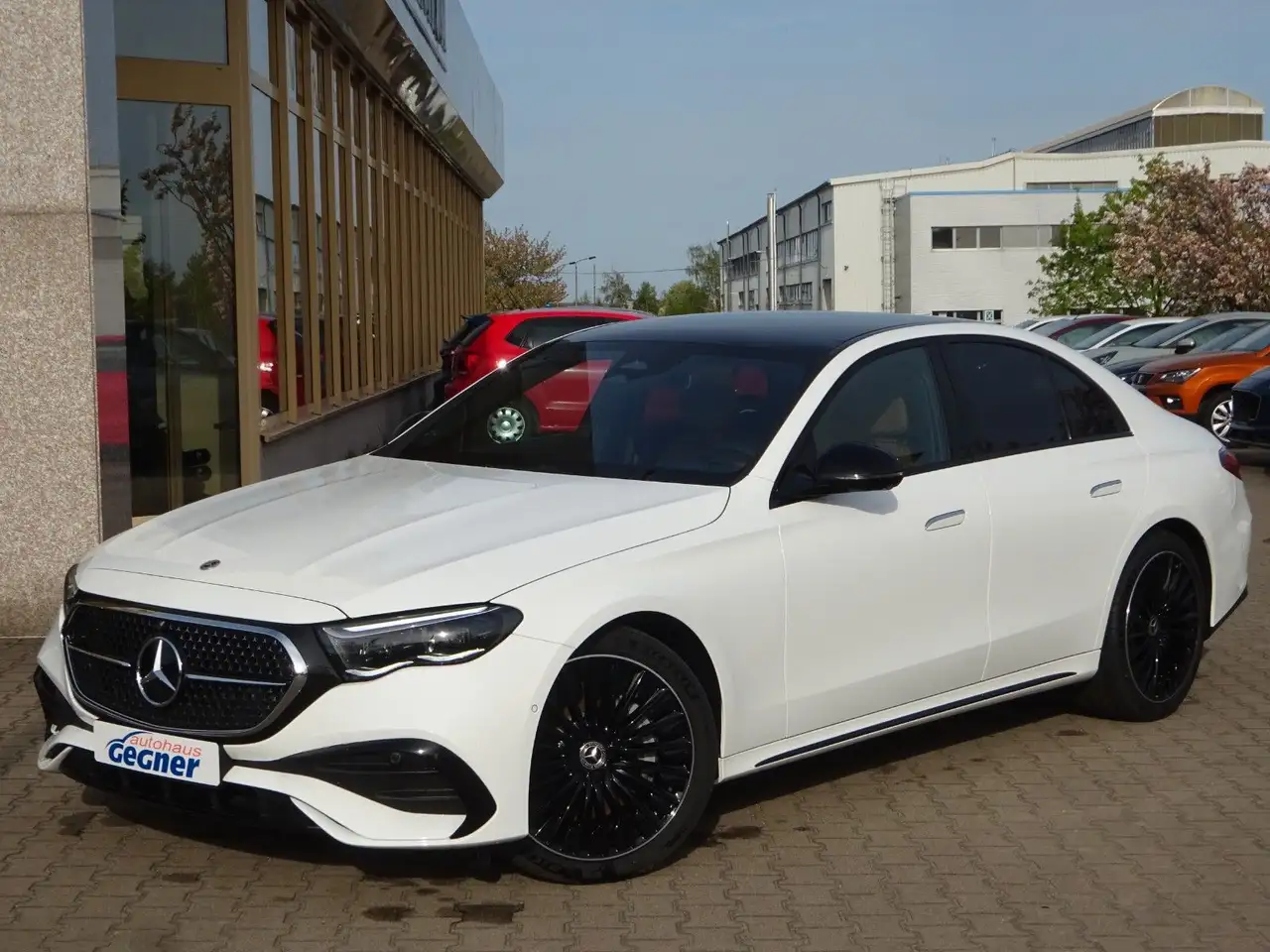 Mercedes-Benz E 200