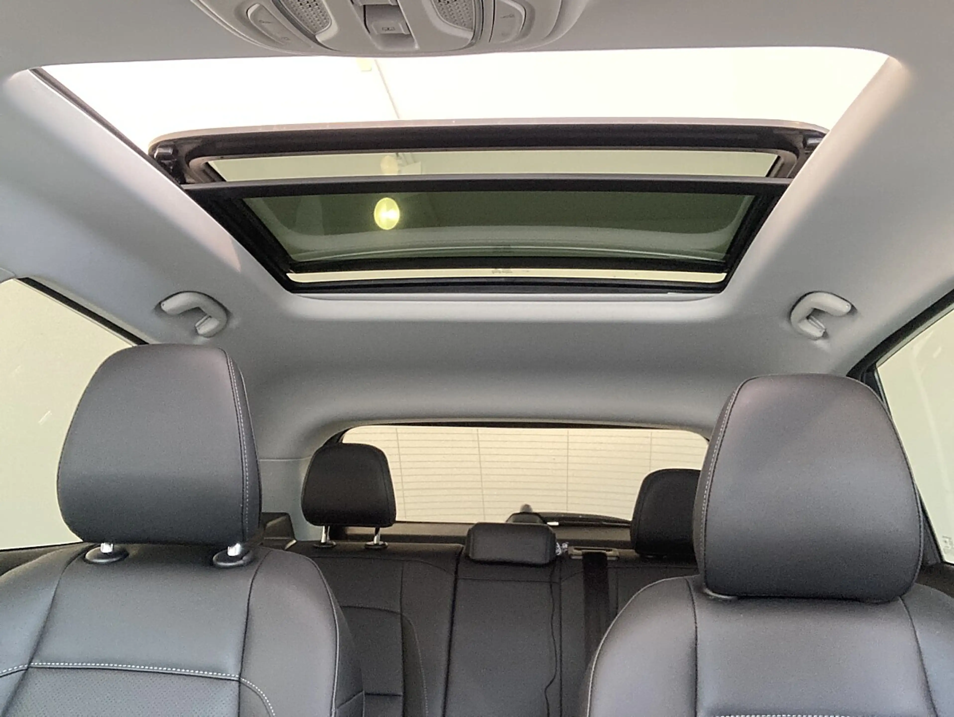 MG ZS 1.5 Hybrid+ Luxury+ Panoramadach — photo 9