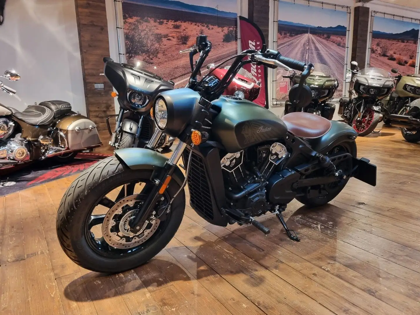 Indian Scout Bobber "Breitbau" 100 Jahre (250/2,99 %) Grün - 2