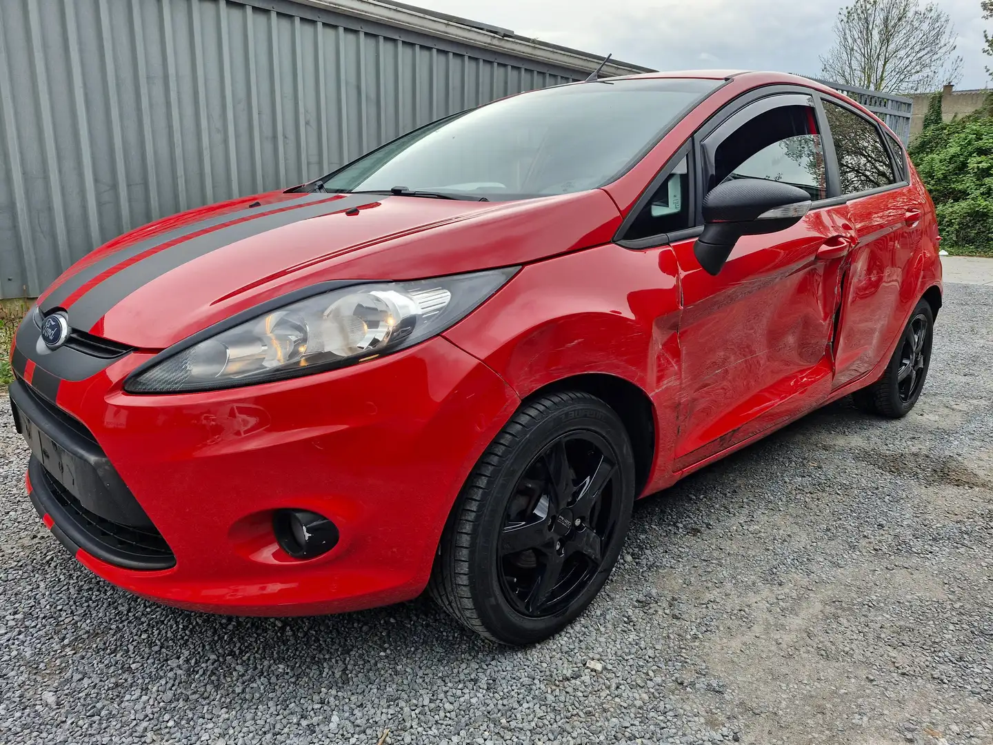 Ford Fiesta 1.25i Trend Rouge - 1