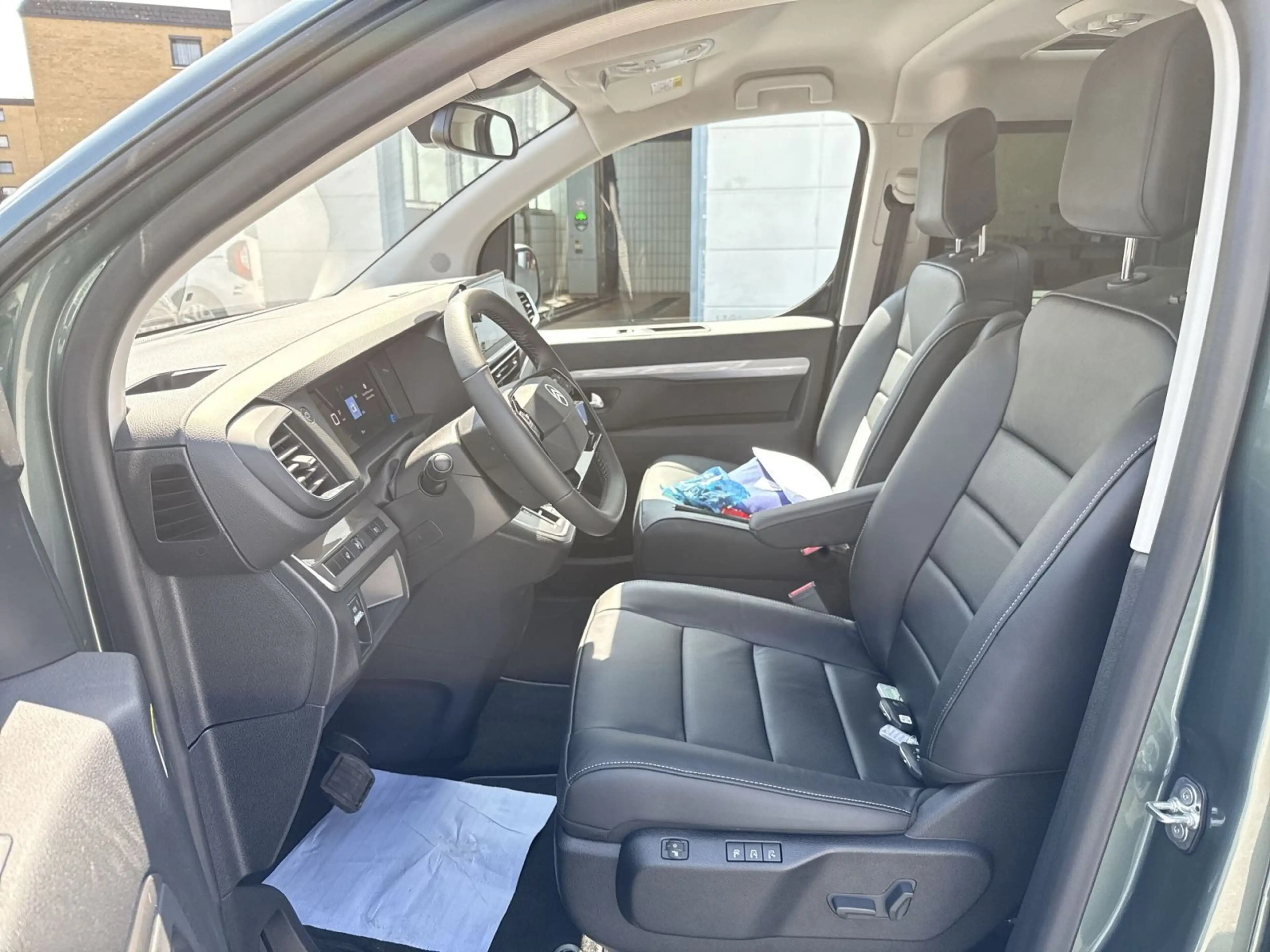 Citroen Spacetourer Spacetourer 2.2 Diesel 180 FAP Max M — photo 12