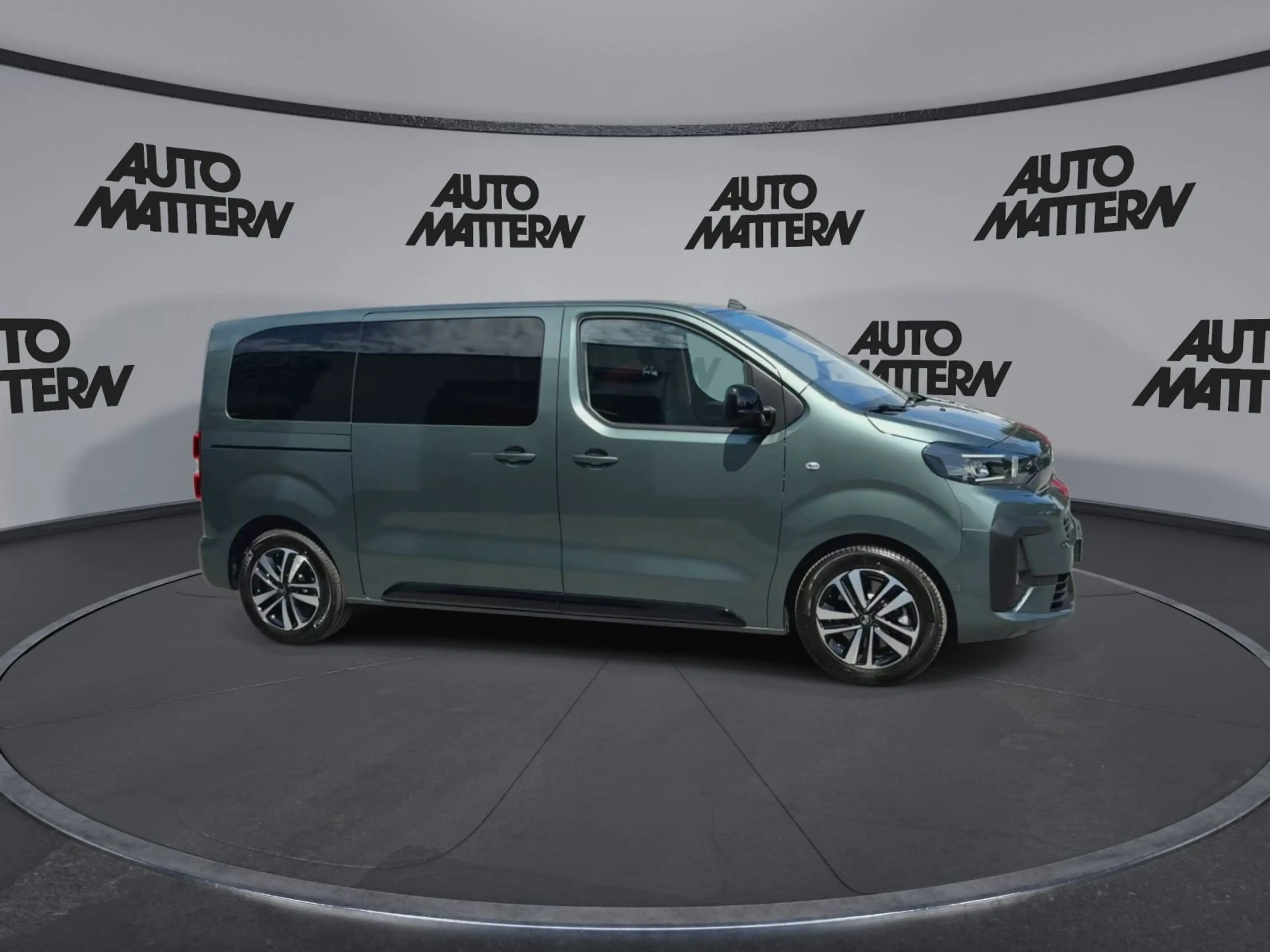 Citroen Spacetourer Spacetourer 2.2 Diesel 180 FAP Max M — photo 9