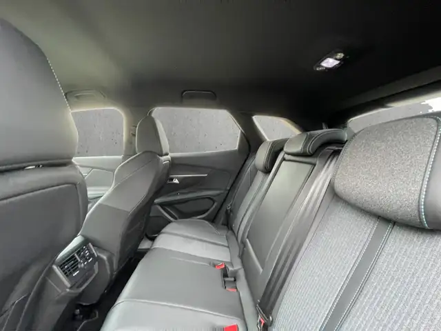 Peugeot 3008 view 8