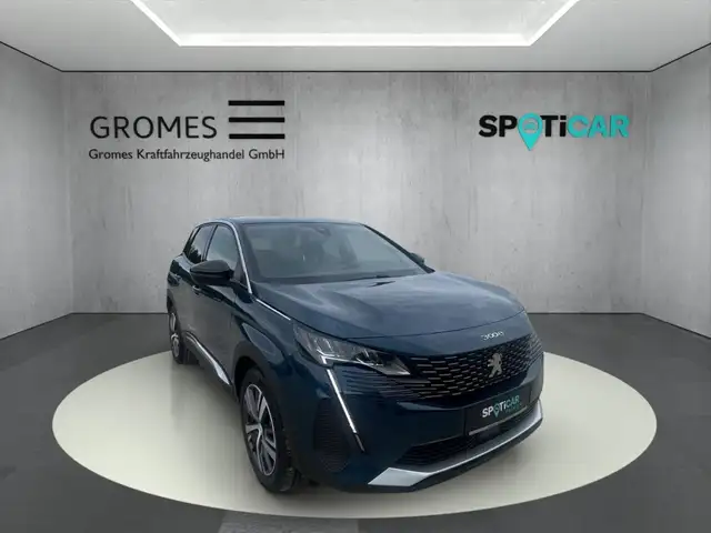 Peugeot 3008 main image