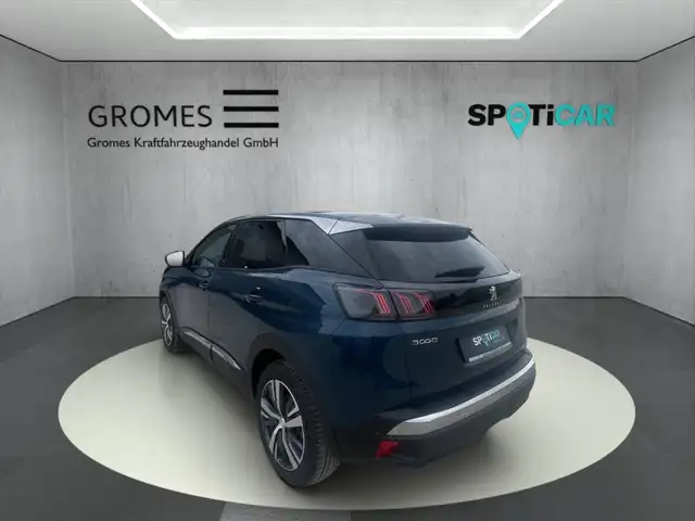 Peugeot 3008 view 5