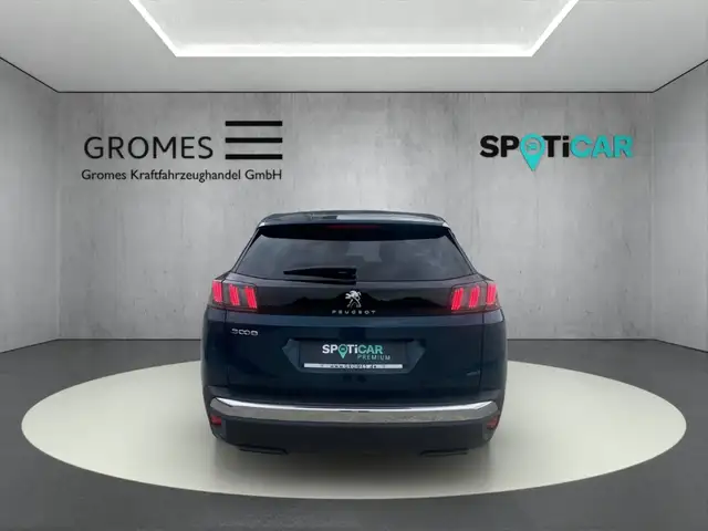 Peugeot 3008 view 4