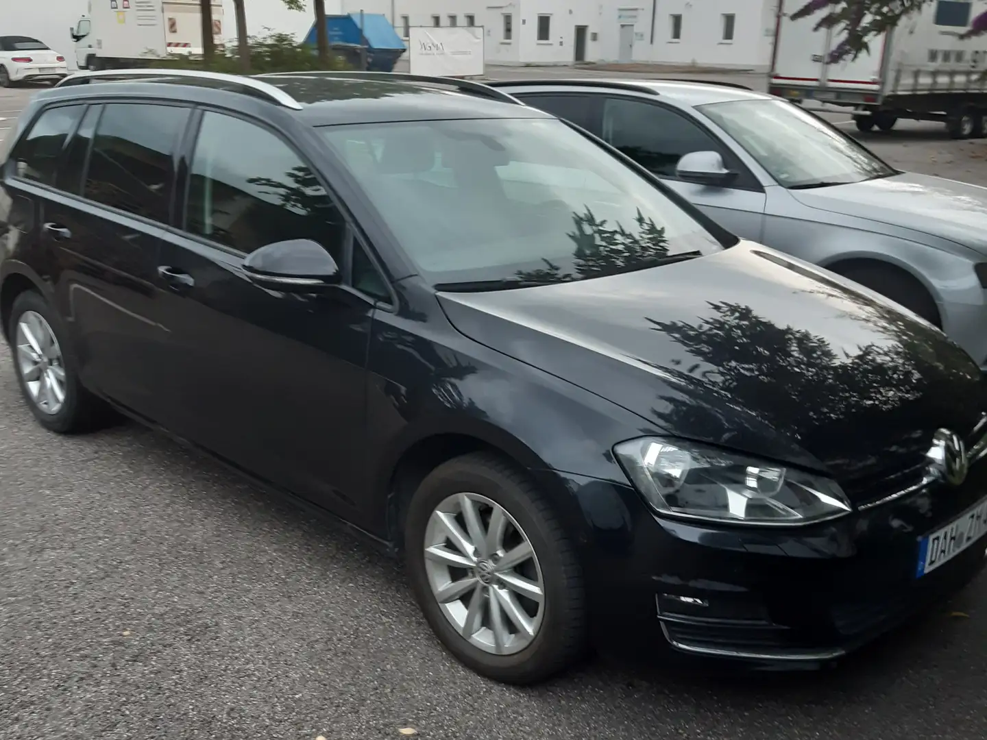 Volkswagen Golf Variant Golf Variant 1.6 TDI BlueMotion Technology Lounge Schwarz - 1