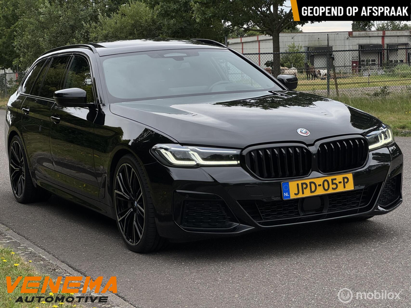 BMW 530 5-serie Touring 530d High Executive M Sport — photo 3