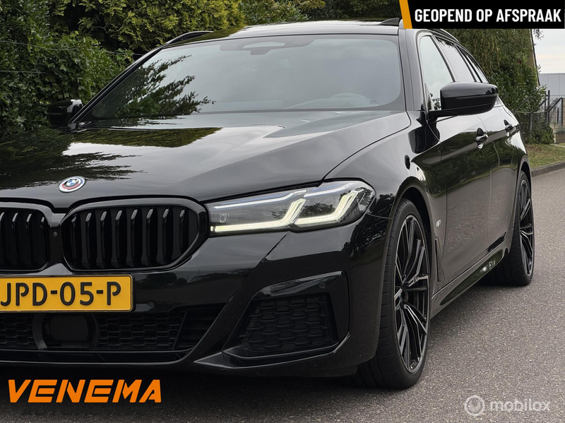 BMW 530 5-serie Touring 530d High Executive M Sport — photo 9