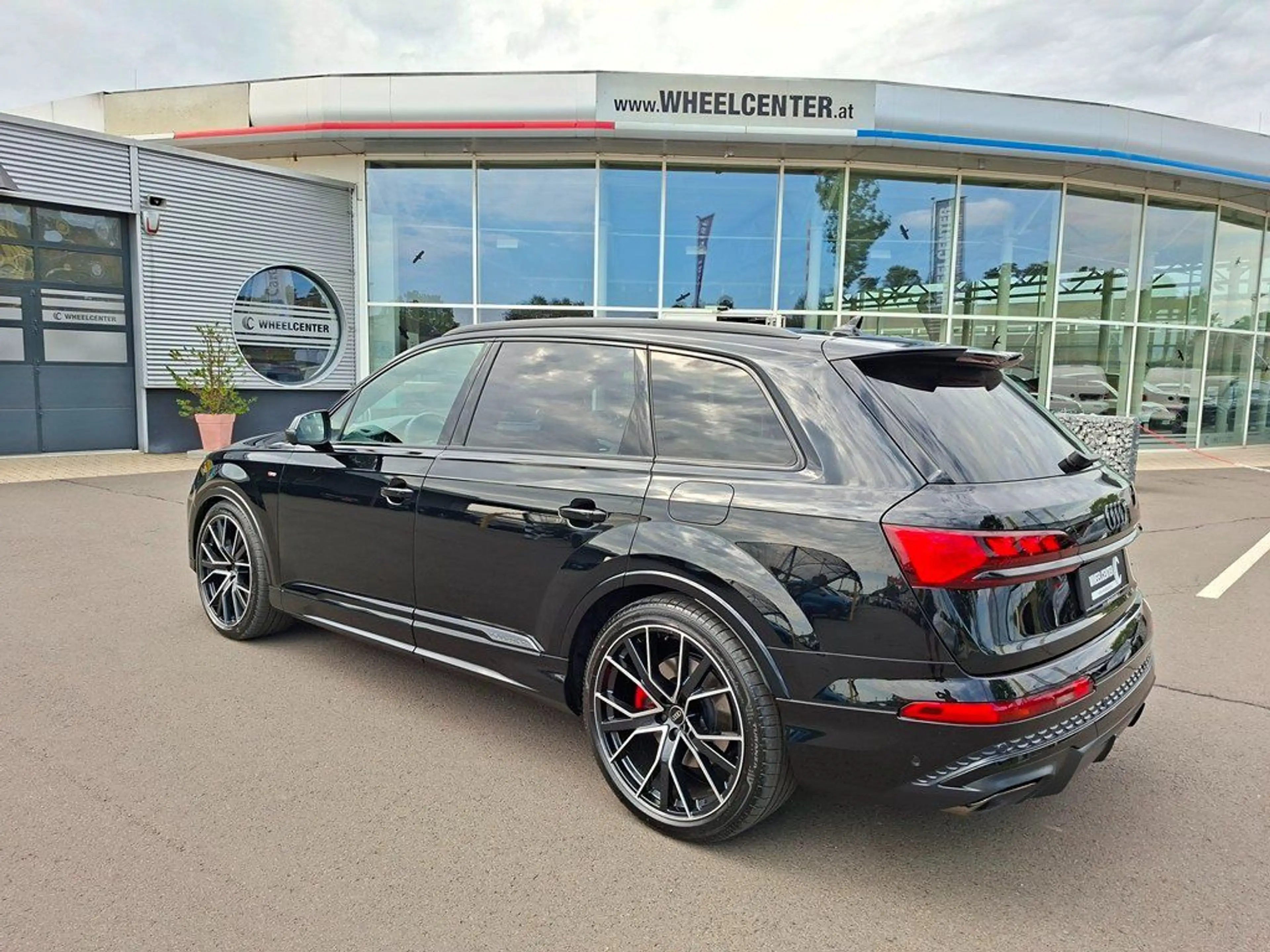 Audi Q7 60 TFSI e quattro * S-LINE * 22" RÄDER * AHK — photo 7