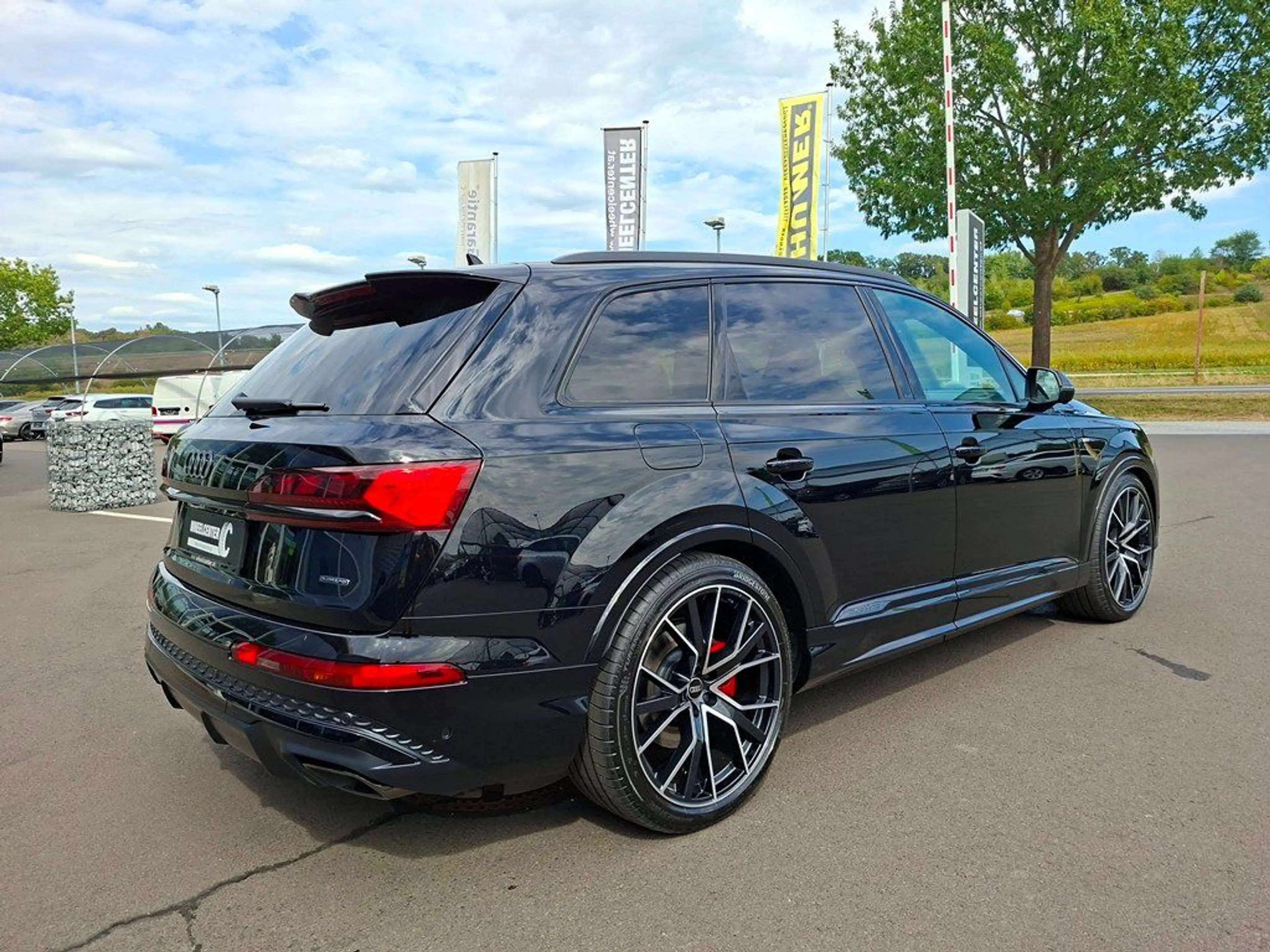 Audi Q7 60 TFSI e quattro * S-LINE * 22" RÄDER * AHK — photo 10