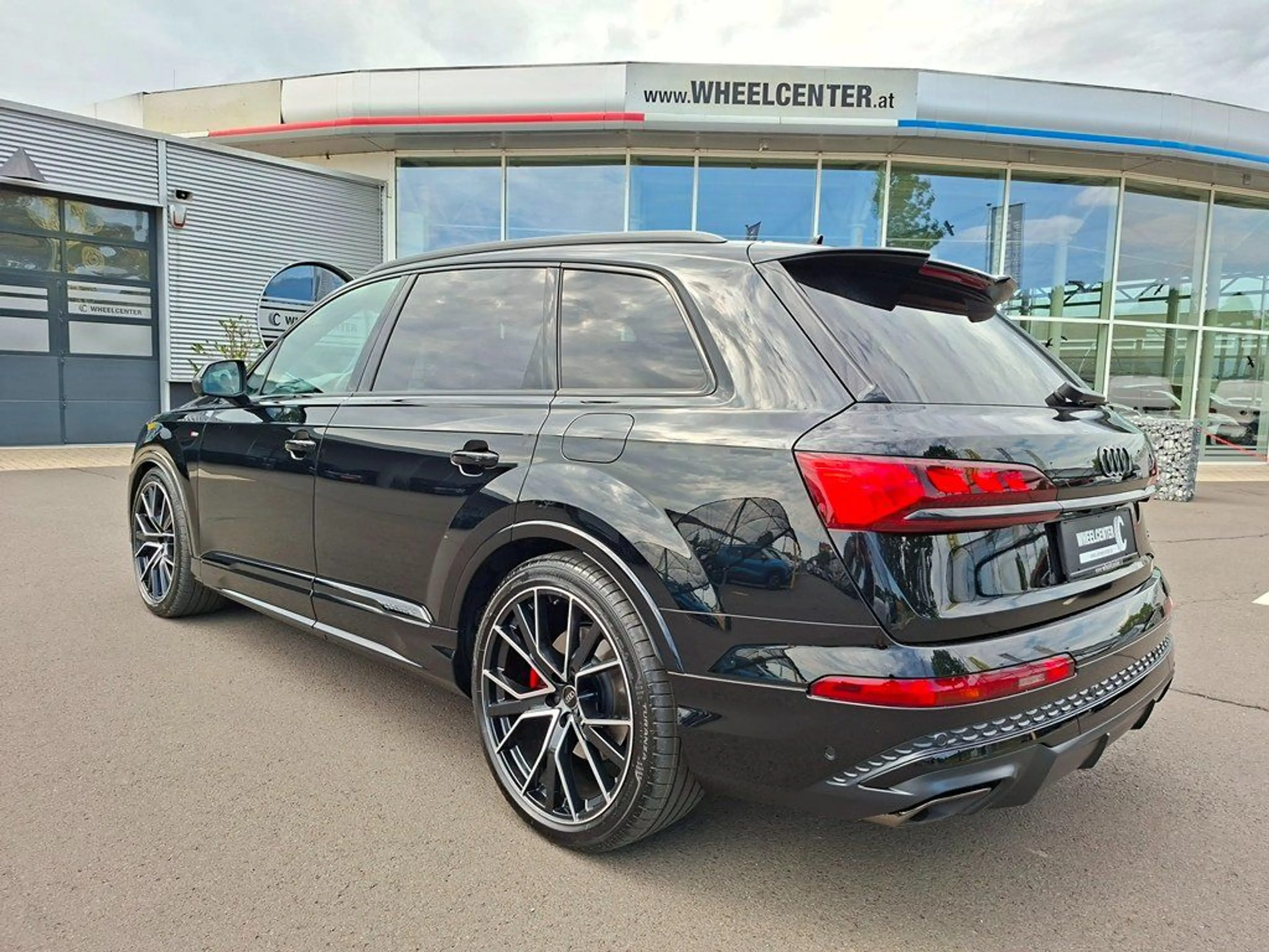 Audi Q7 60 TFSI e quattro * S-LINE * 22" RÄDER * AHK — photo 8