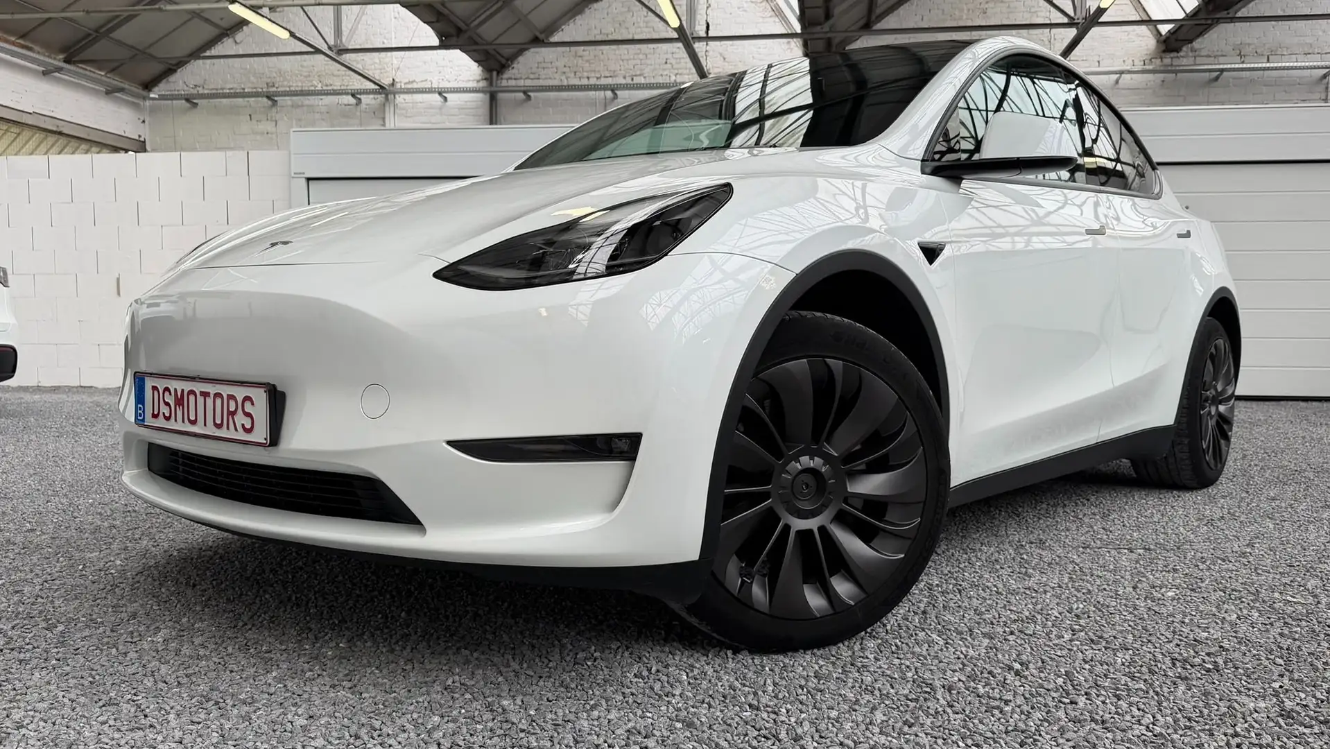 Tesla Model Y AWD Dual Motor Long Range | Trekhaak | BTW-wagen! Wit - 2