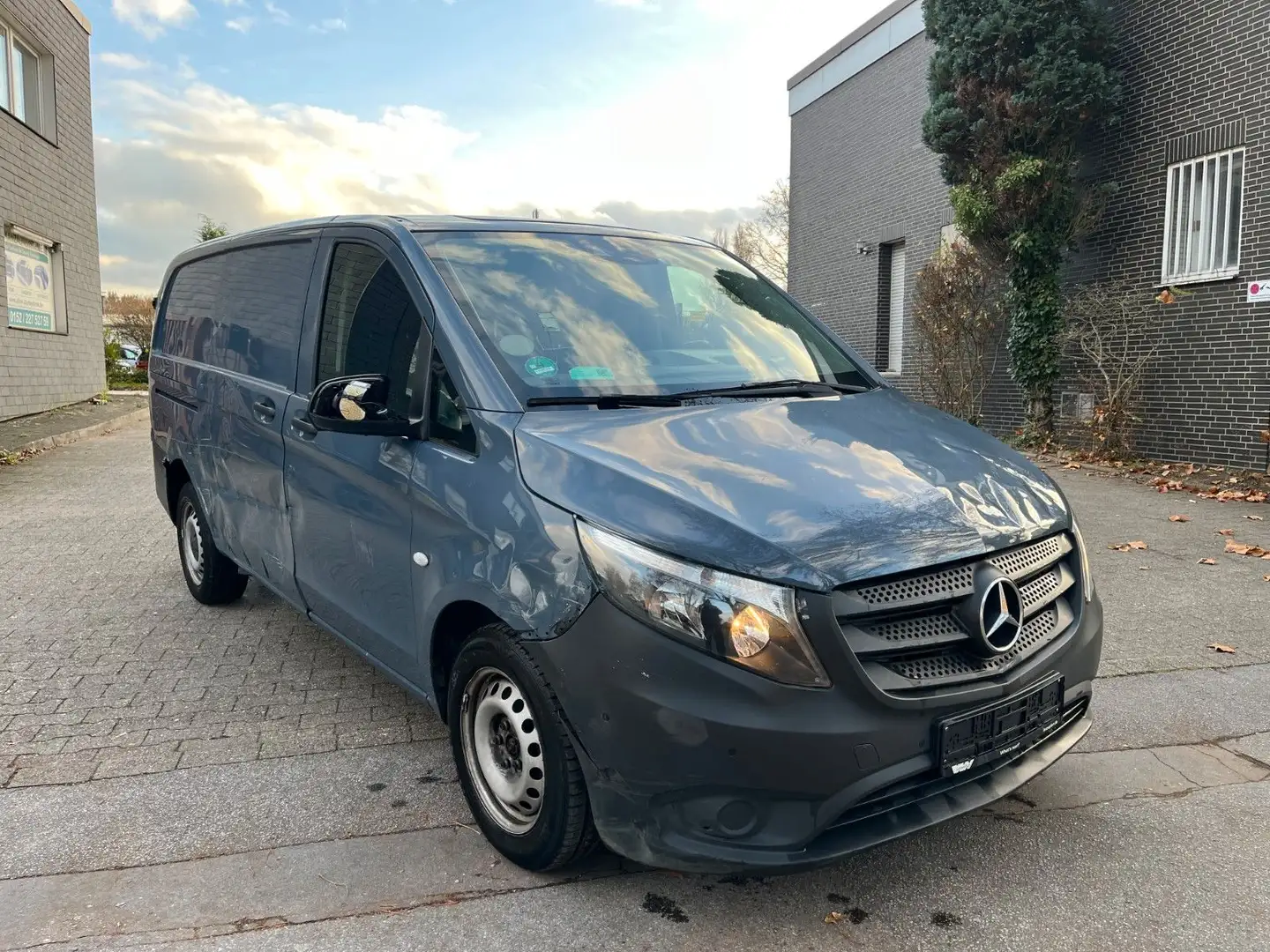Mercedes-Benz Vito Kasten 110 CDI FWD lang/Kamera/ Start-Stopp Grau - 1