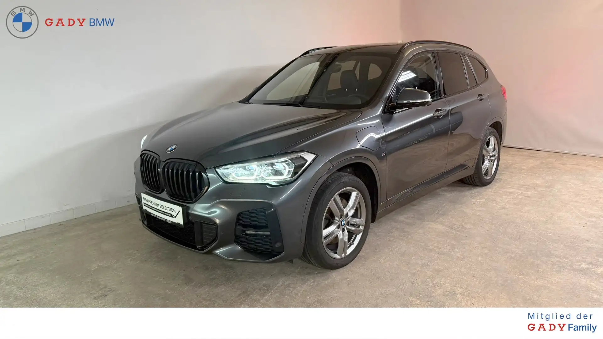 BMW X1 xDrive25e Grau - 1