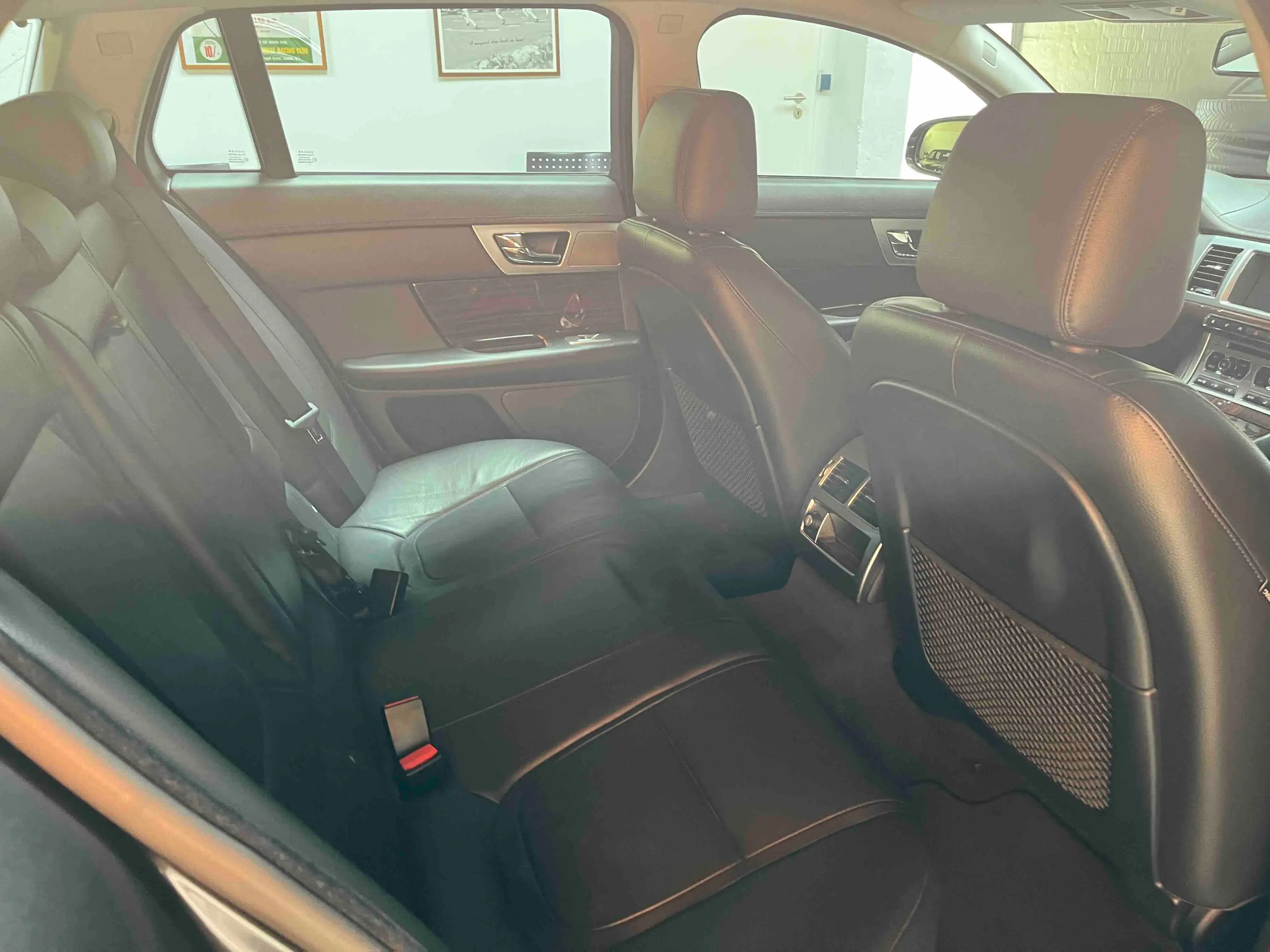 Jaguar XF 2.2 D Sportbrake Aut. Xenon SHZ Leder PDC Keyless — photo 14