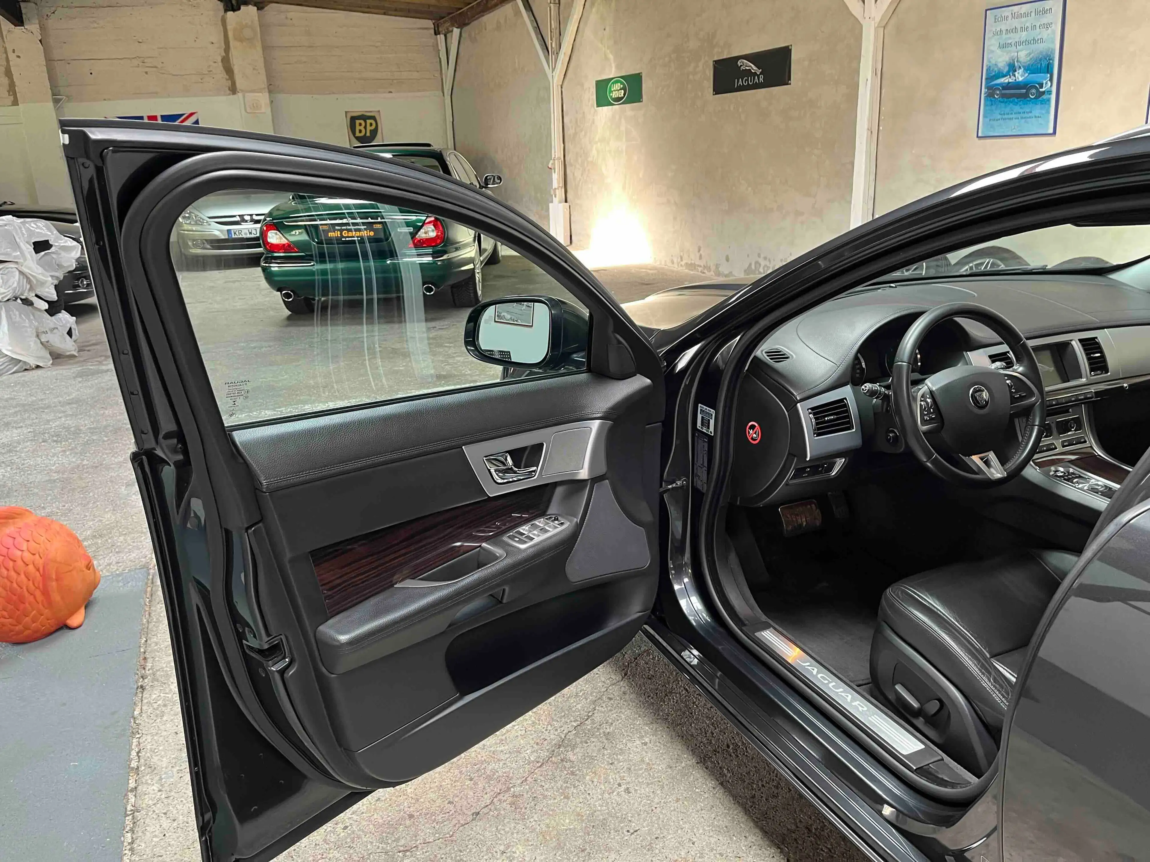 Jaguar XF 2.2 D Sportbrake Aut. Xenon SHZ Leder PDC Keyless — photo 8