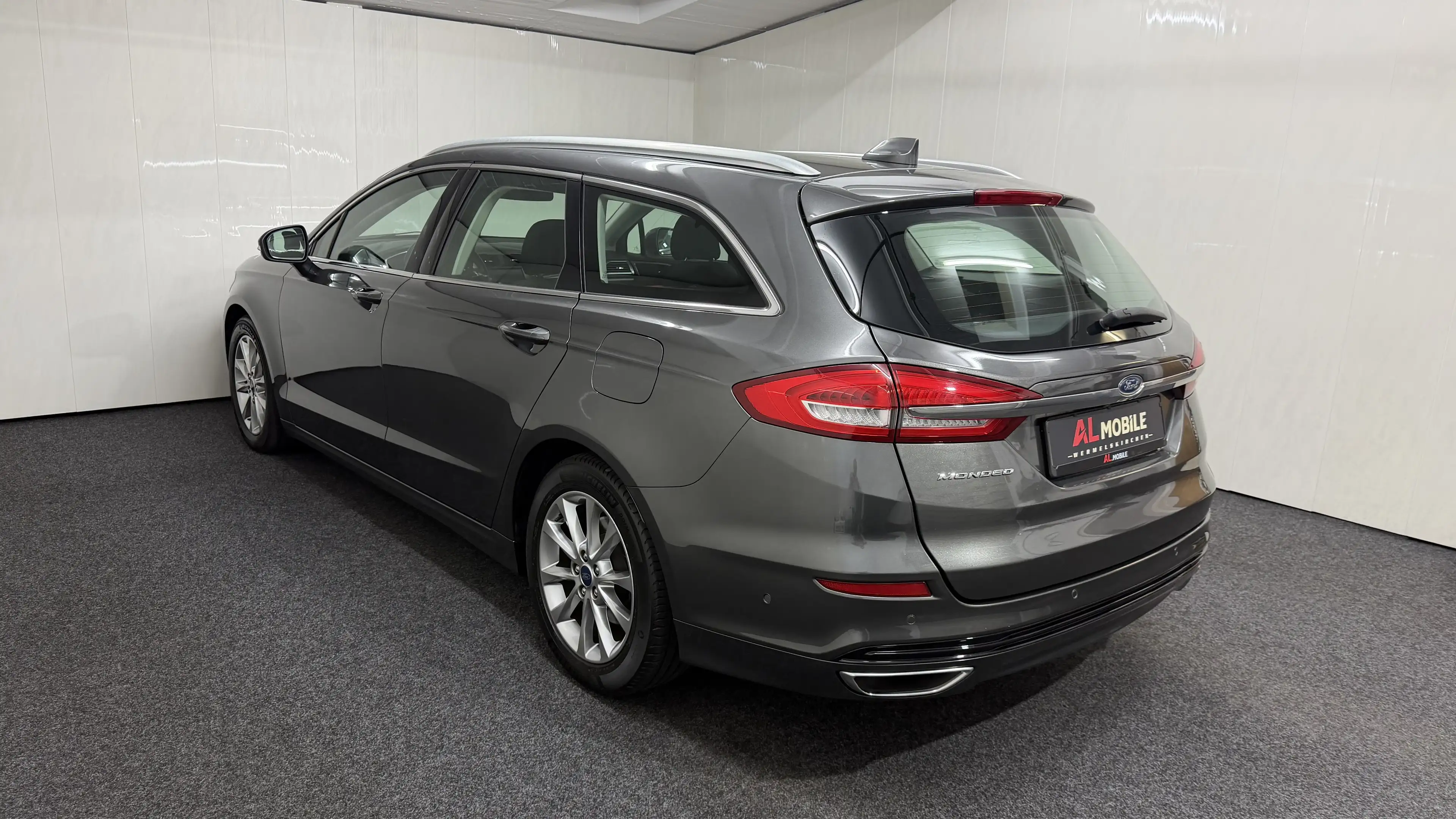 Ford Mondeo Titanium 2.0 Diesel LED*NAVI*SHZ*ACC*KAMERA*El-HECKKL — photo 4
