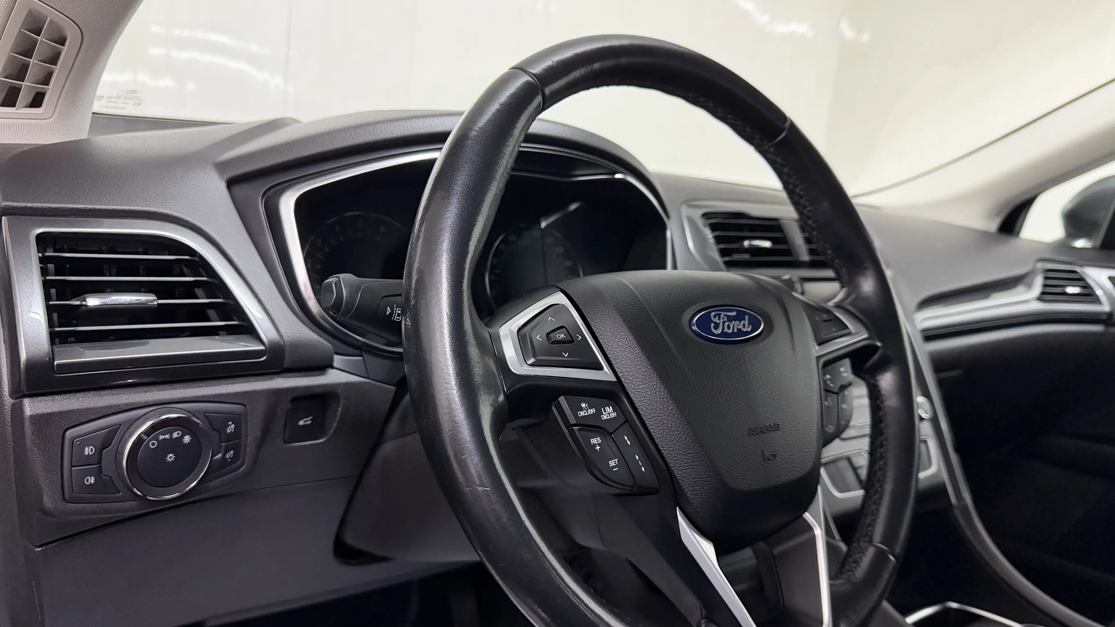 Ford Mondeo Titanium 2.0 Diesel LED*NAVI*SHZ*ACC*KAMERA*El-HECKKL — photo 8