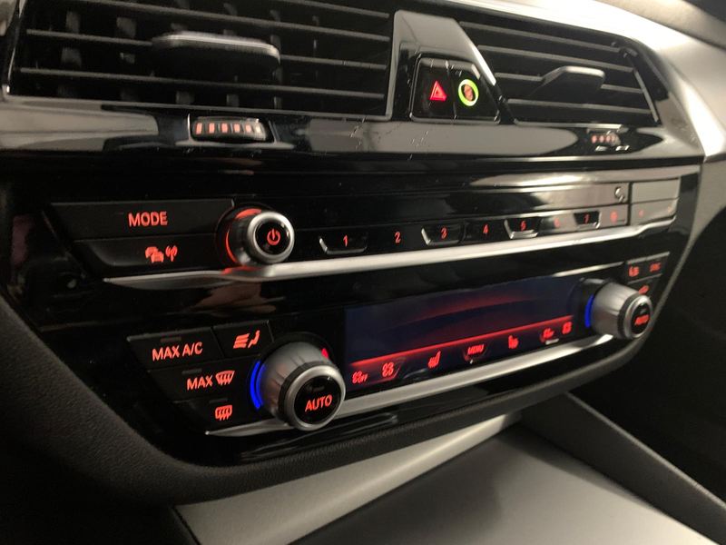 BMW 520 d T xDrive LED+/ACC/COCKP-PRO/LEDER/360°KAM — photo 13