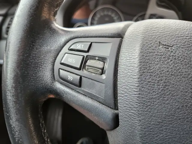 BMW X3 view 22