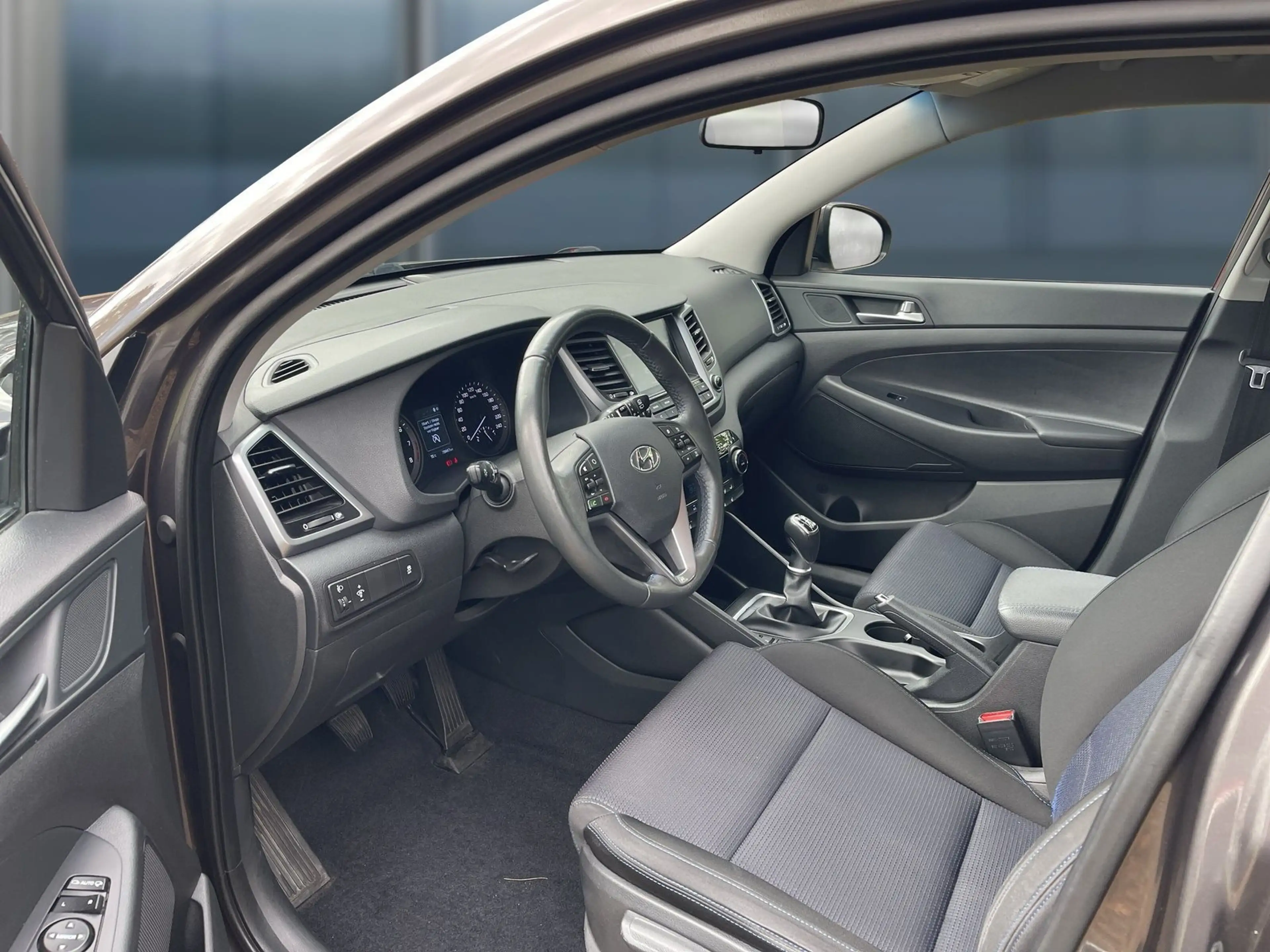 Hyundai TUCSON blue Trend 2WD — photo 8