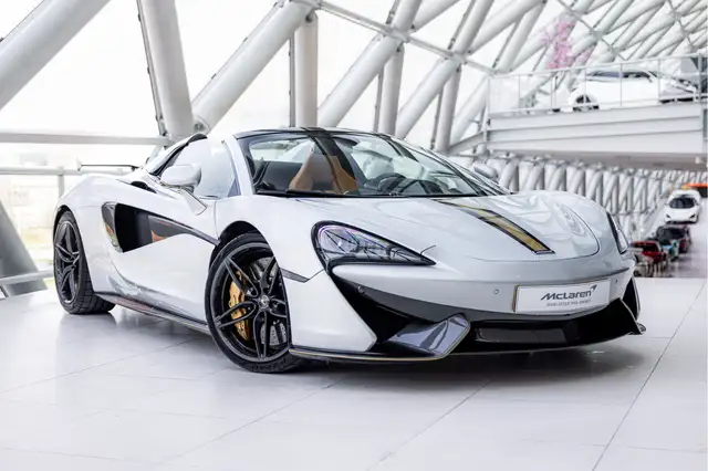 McLaren 570S Spider 3.8 V8 | MSO High Downforce Kit | Sadle tan