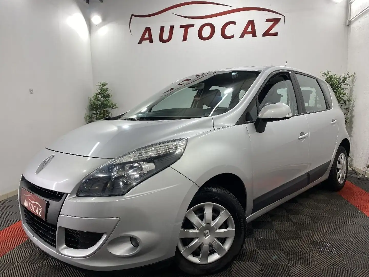 Renault Scenic III dCi 85 eco2 Expression Gris - 2