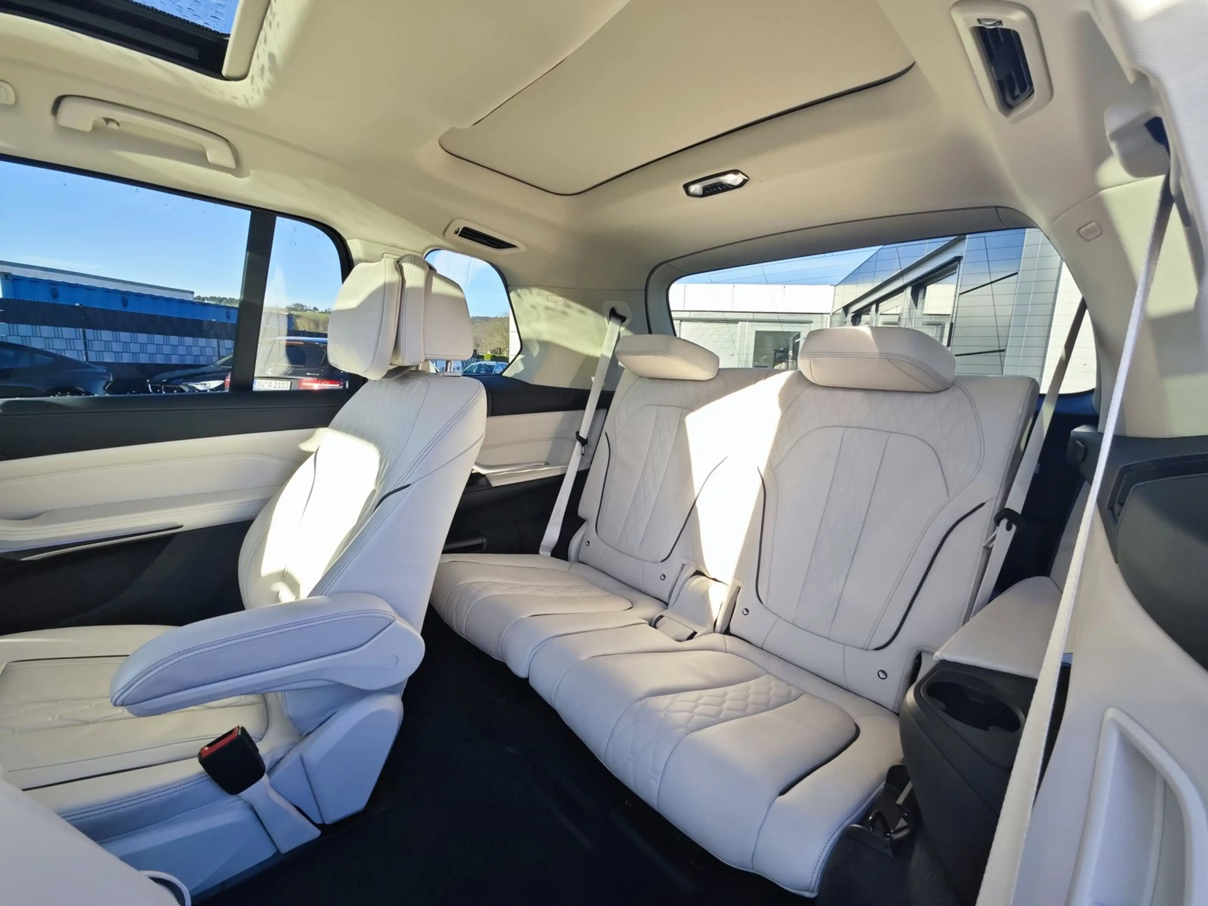 BMW X7 xDrive 30 d|Sky Lounge|Laser|HUD|AHK|6 Sitze| — photo 5