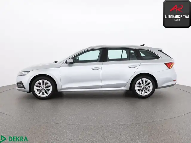 Skoda Octavia view 2