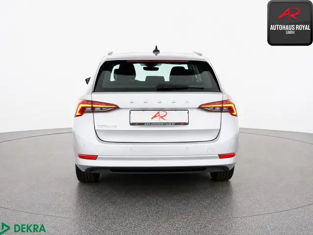 Skoda Octavia view 4