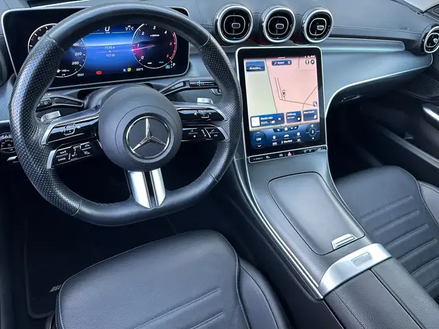 Mercedes-Benz 220 view 8