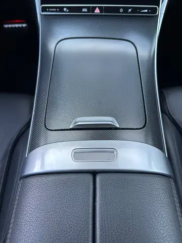 Mercedes-Benz 220 view 15