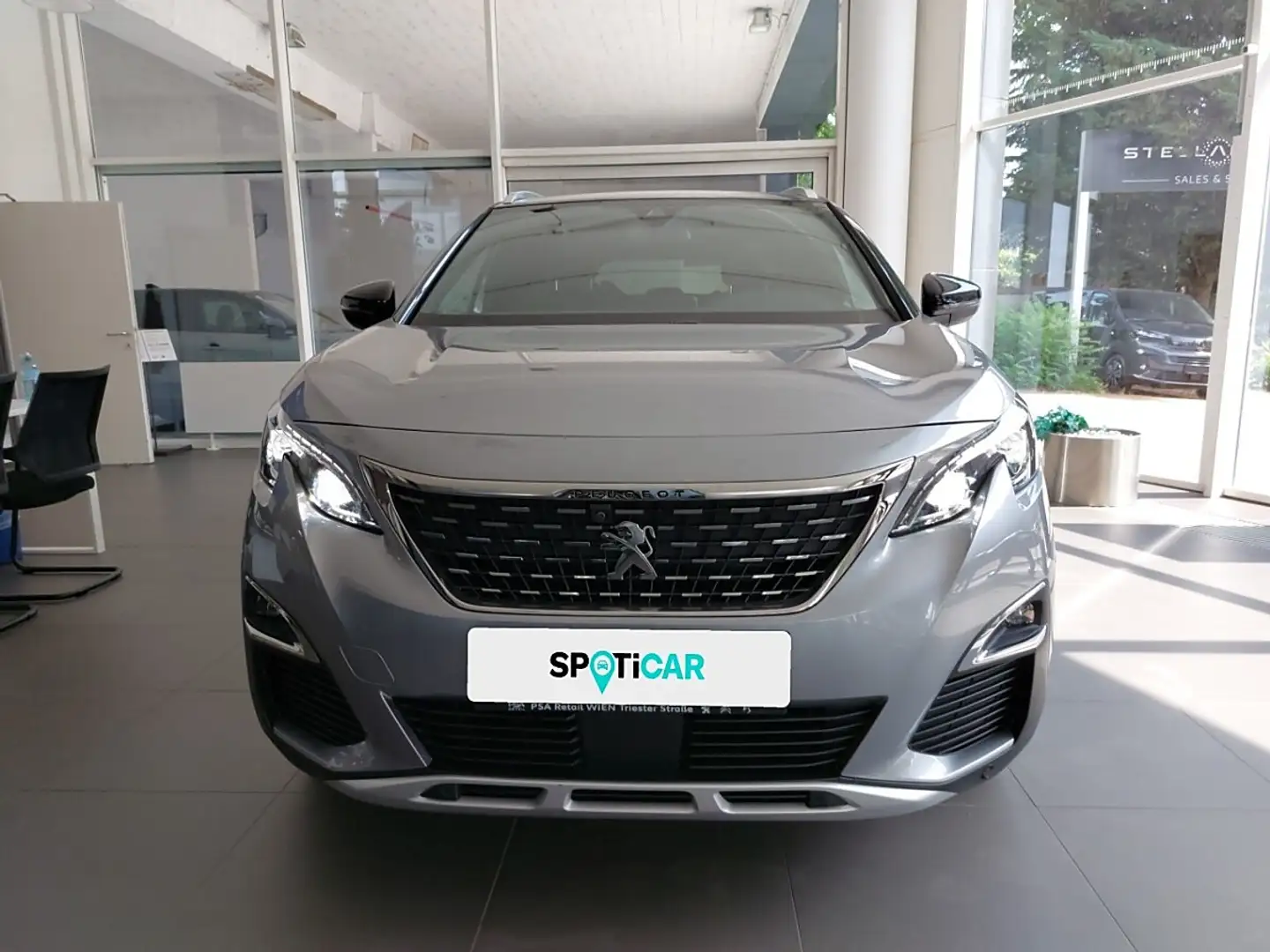 Peugeot 5008 1,5 BlueHDI 130 S&S EAT8 GT-Line Aut. Grau - 2