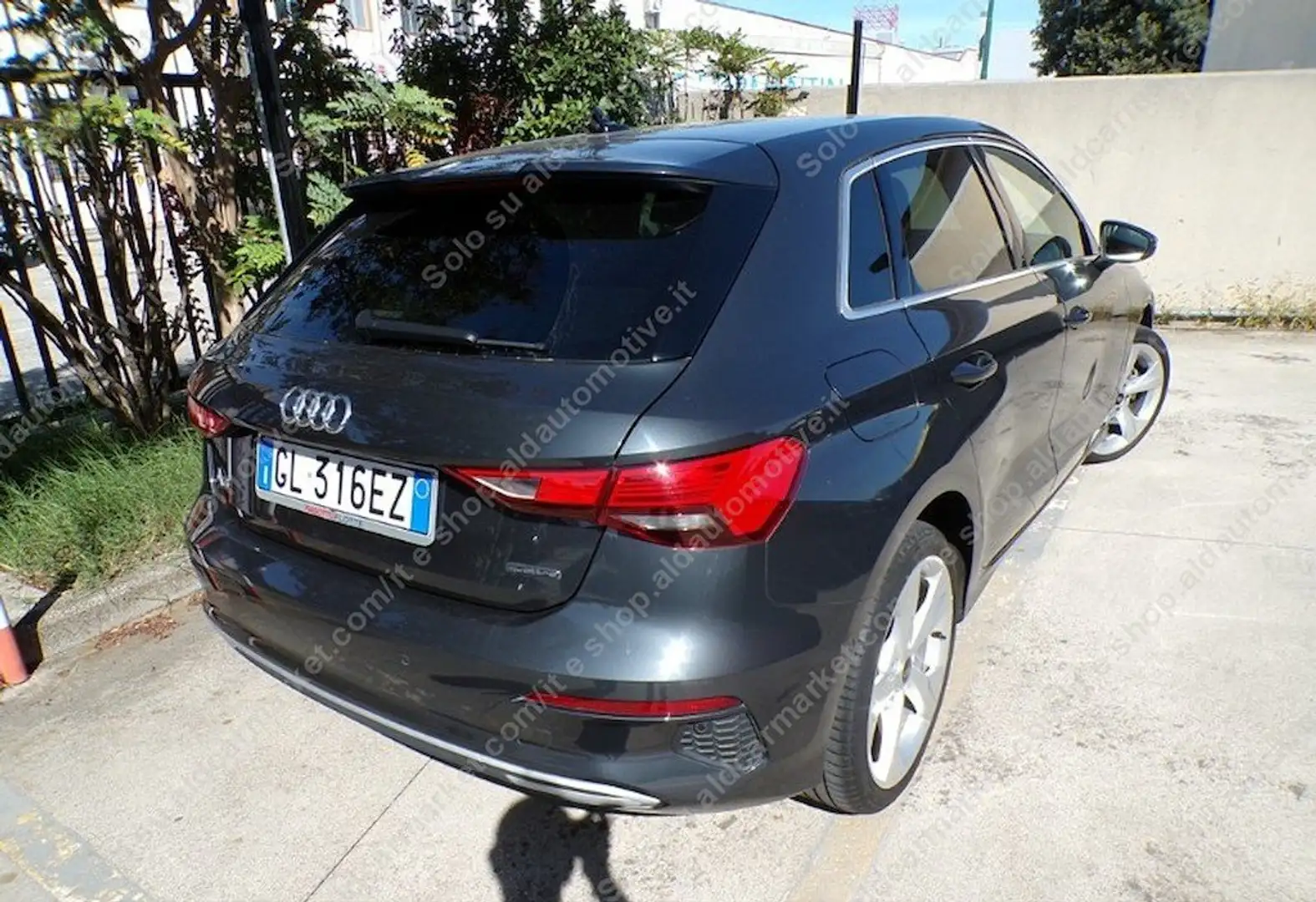Audi A3 A3 Sportback 40tdi Business Ad quattro s-tronic Grau - 2