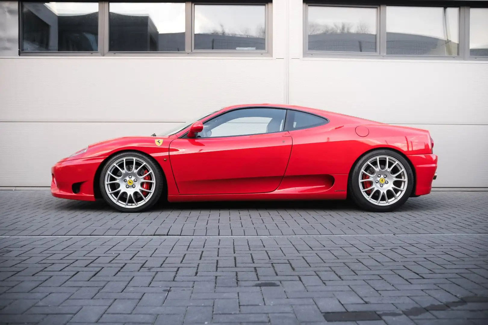 Ferrari 360 Modena Schalter - sehr gepflegt - Facelift Rojo - 1