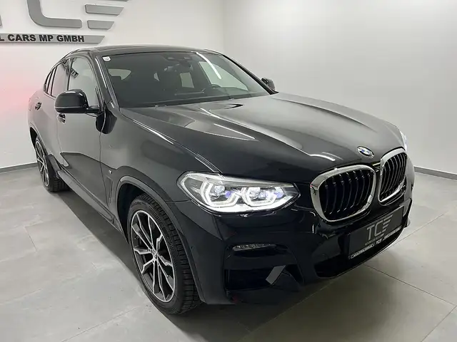 BMW X4 view 2