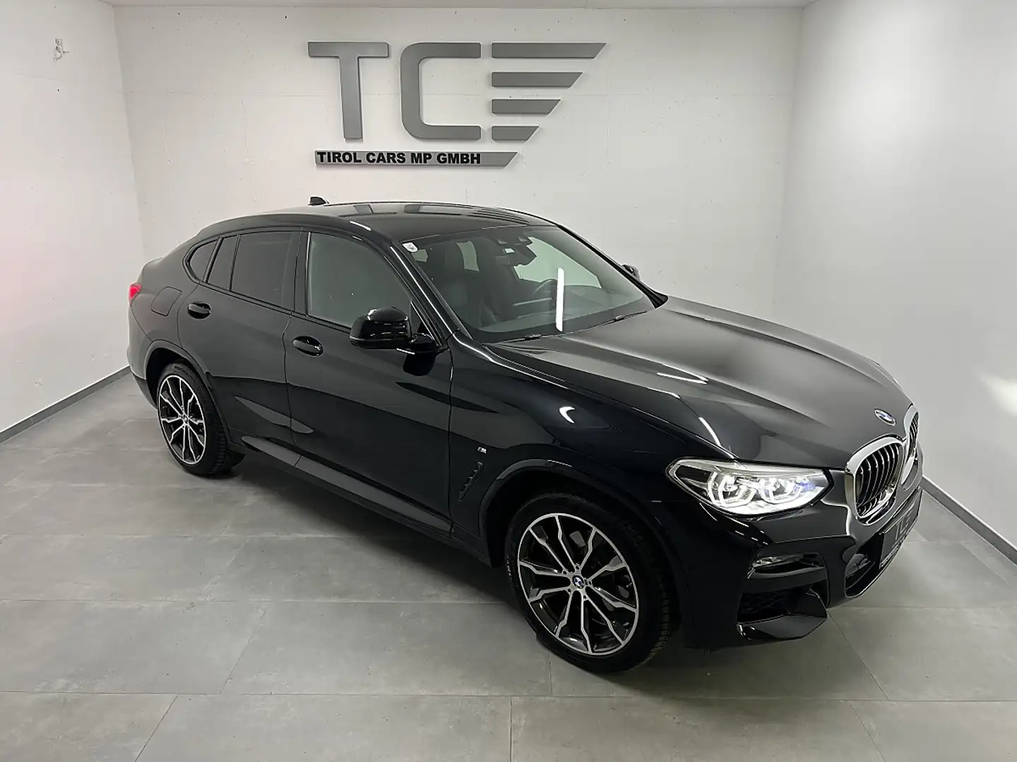 BMW X4 xDrive 20d 48 V Aut.M Paket, AHK, LED,20",.. Schwarz - 1