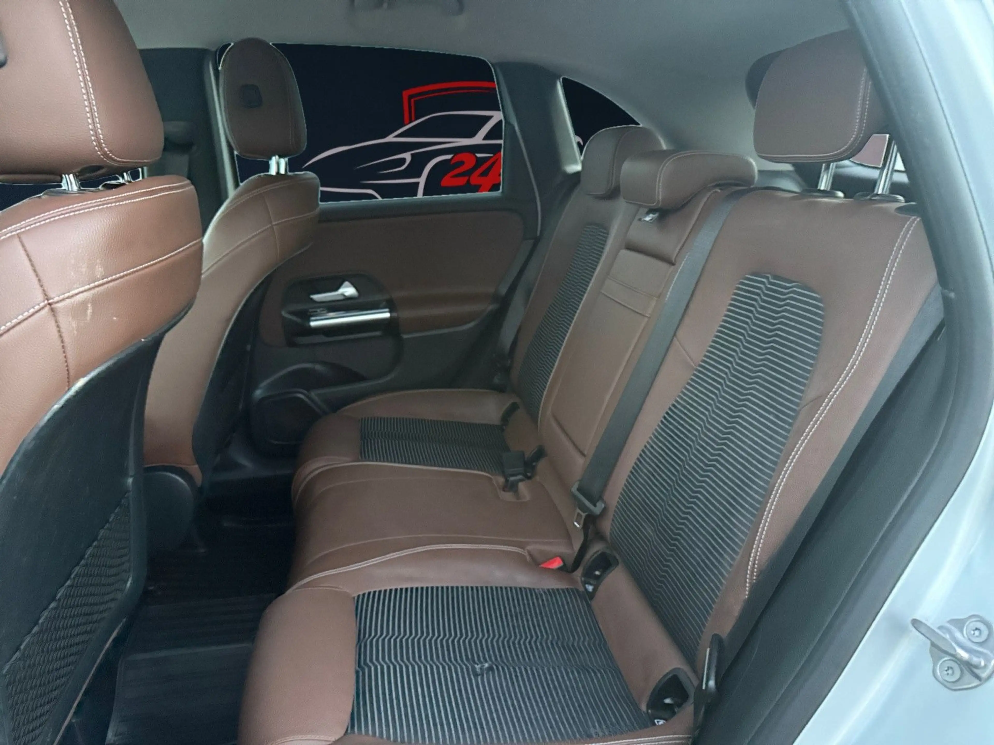 Mercedes-Benz B 220 G-tronic "Progressive" — photo 13