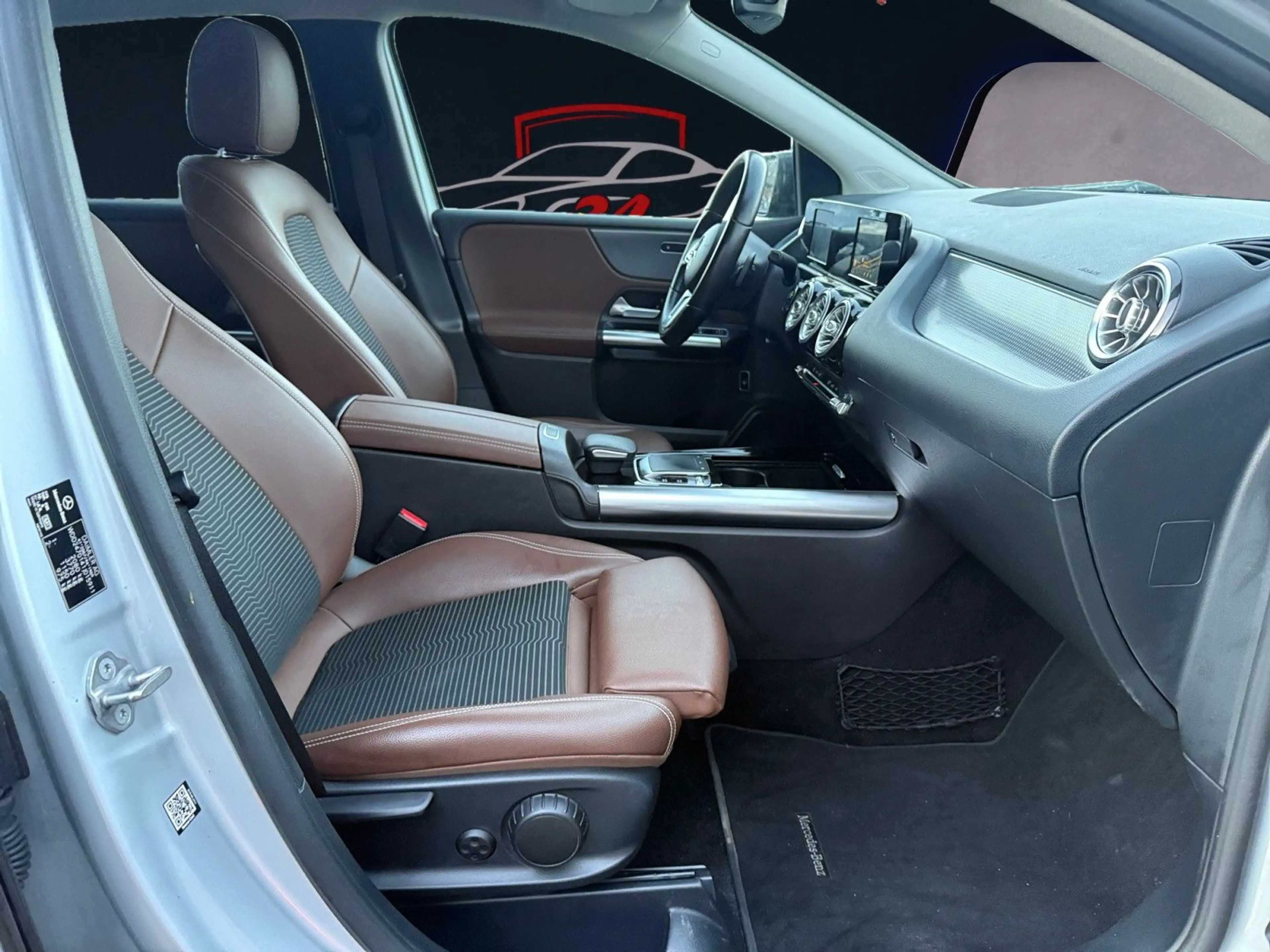 Mercedes-Benz B 220 G-tronic "Progressive" — photo 14