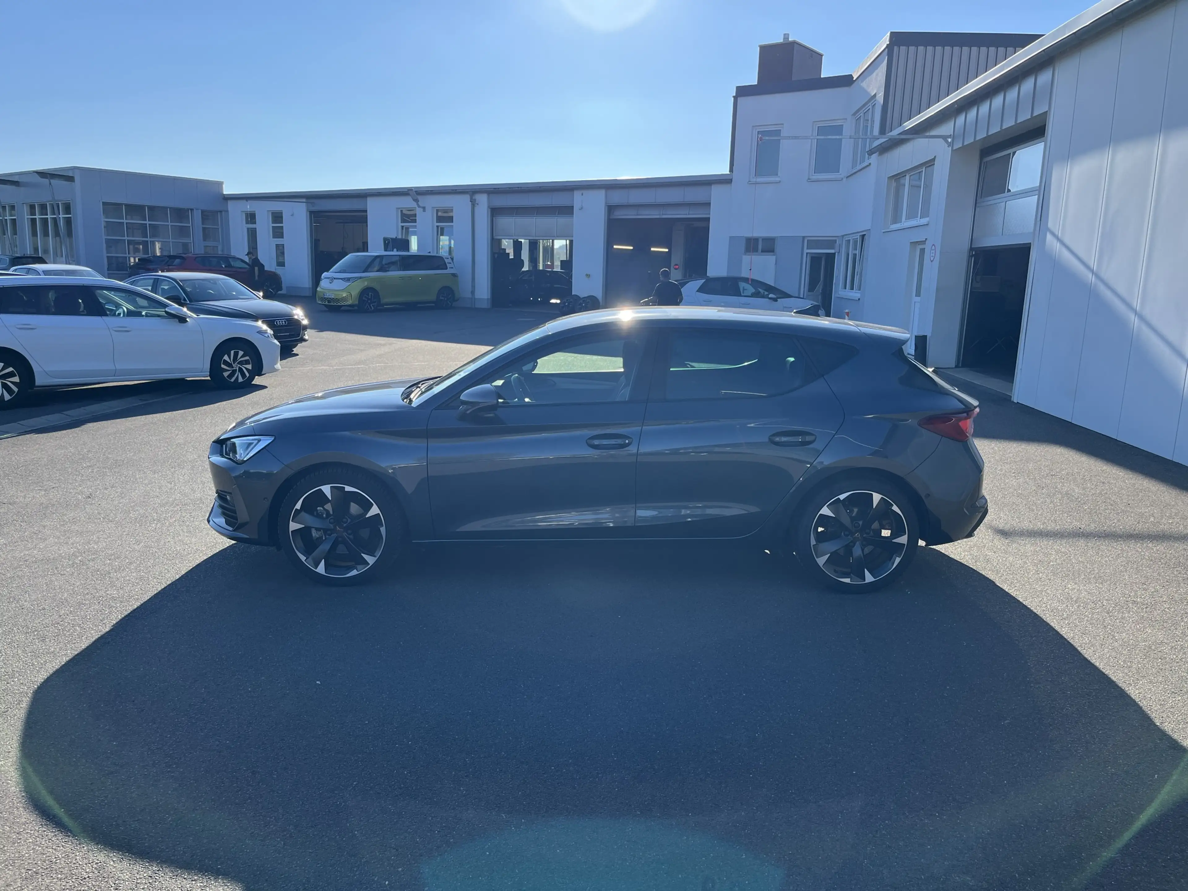 CUPRA Leon 1.5 TSI 141€ m.20% Anz. Navi ACC SHZ RFK KEYLESS — photo 2