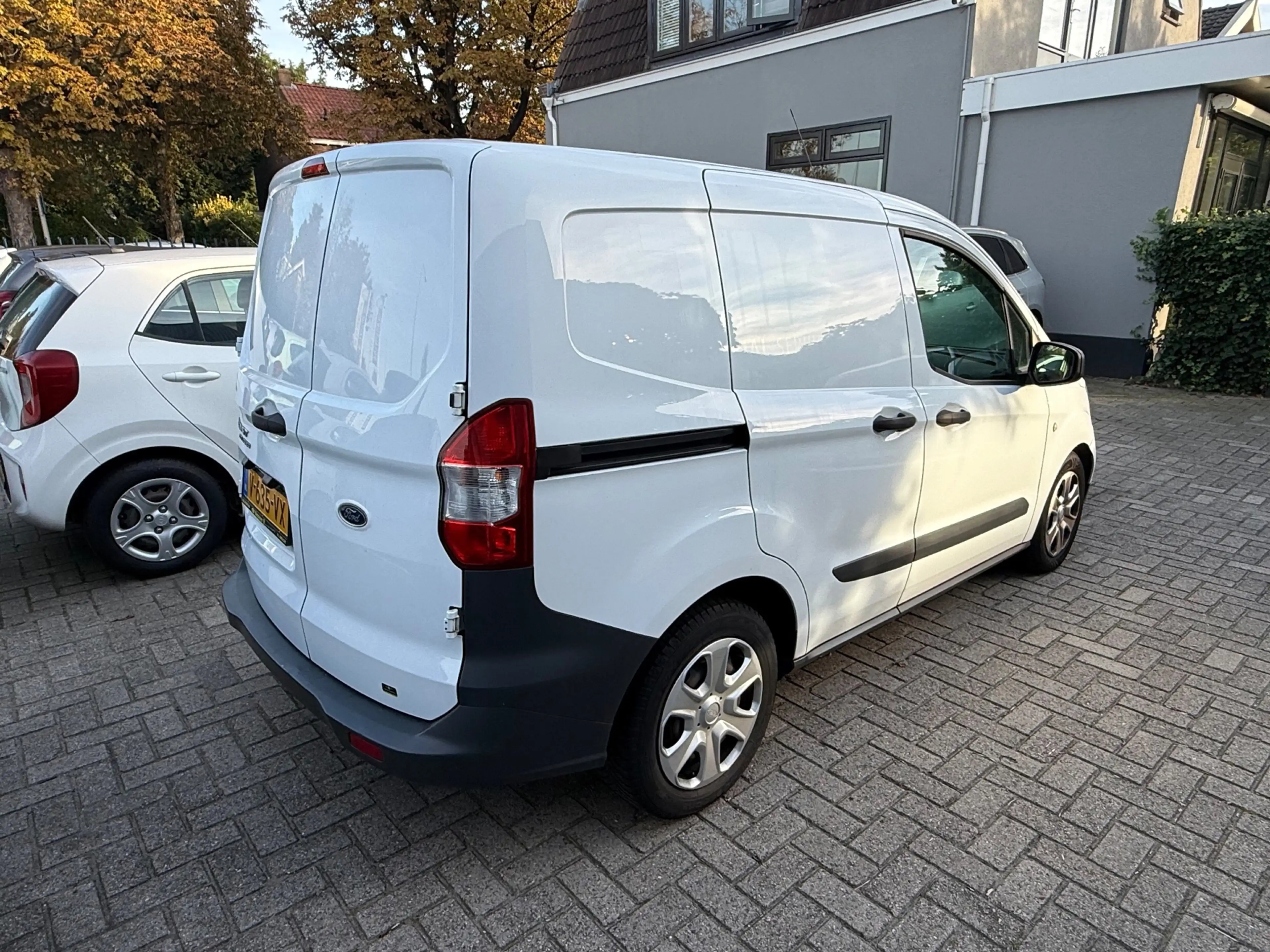 Ford Transit Courier 1.0 Trend / BENZINE / AIRCO / CRUISE CONTROL / SCH — photo 3